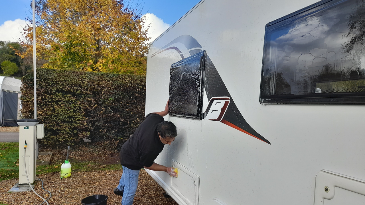 Caravan Cleaning Service