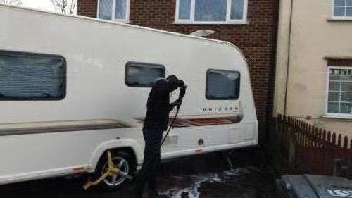caravan (5)